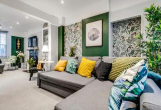 16 Sleeper | Central Pier Place