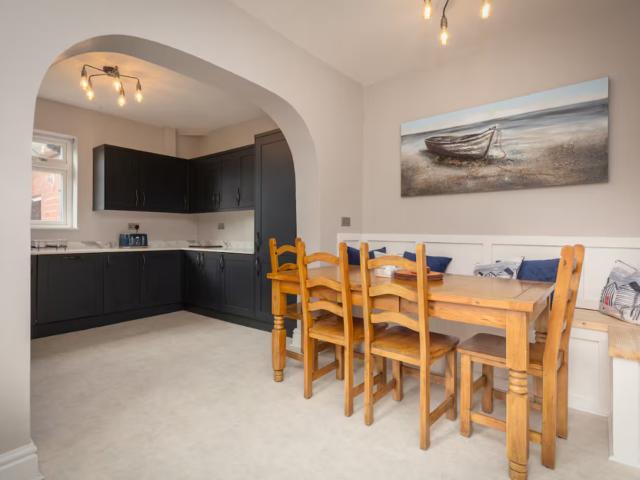 St Annes House Townhouse With Hot Tub & Bar | Sleeps 16 image