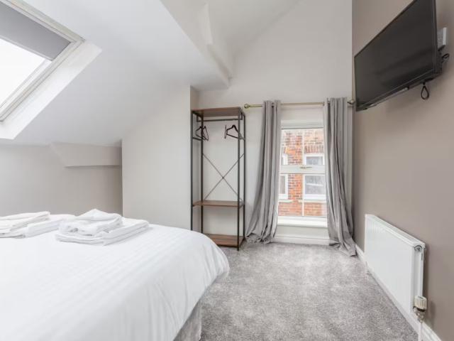 St Annes House Townhouse With Hot Tub & Bar | Sleeps 16 image