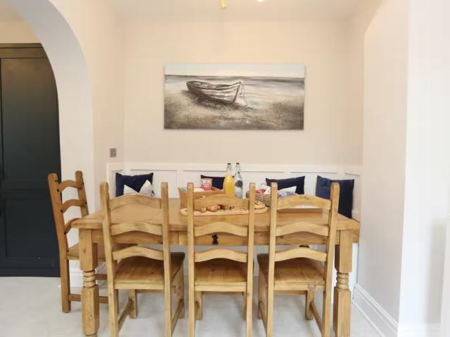St Annes House Townhouse With Hot Tub & Bar | Sleeps 16 image