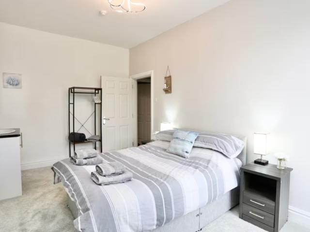 St Annes House Townhouse With Hot Tub & Bar | Sleeps 16 image