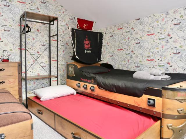 St Annes House Townhouse With Hot Tub & Bar | Sleeps 16 image