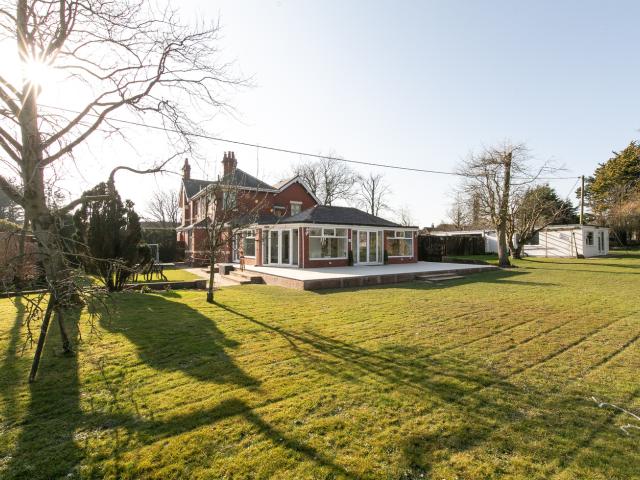 Stalmine House Sleeps 16 | Indoor Pool, Sauna and Games room image