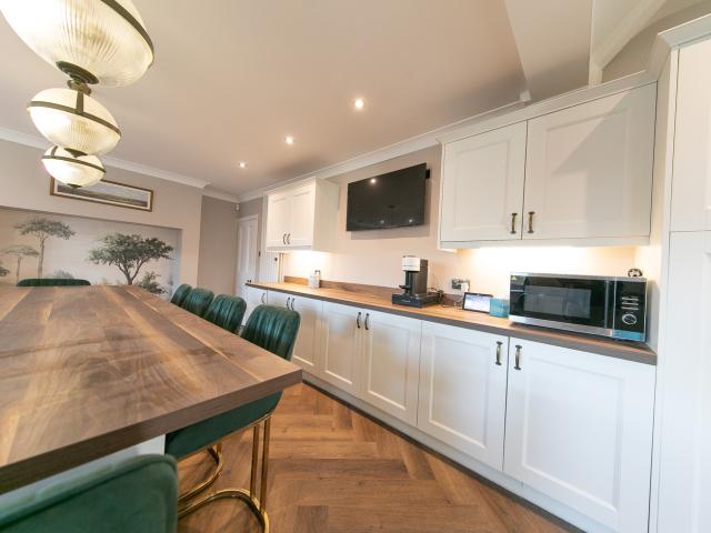 Stalmine House Sleeps 16 | Indoor Pool, Sauna and Games room image