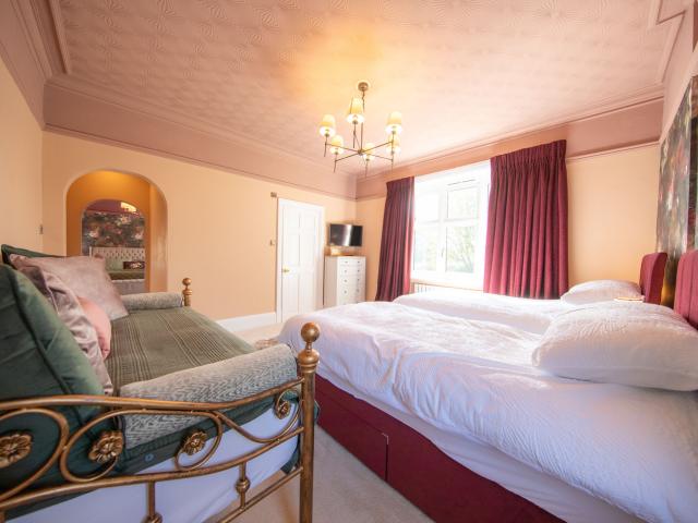 Stalmine House Sleeps 16 | Indoor Pool, Sauna and Games room image