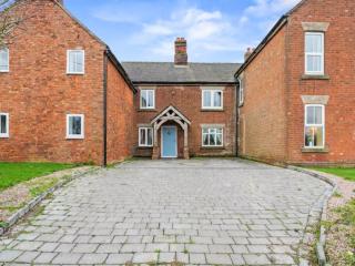 Staffordshire Farmhouse Sleeps 18 | Hot Tub and Sauna thumbnail