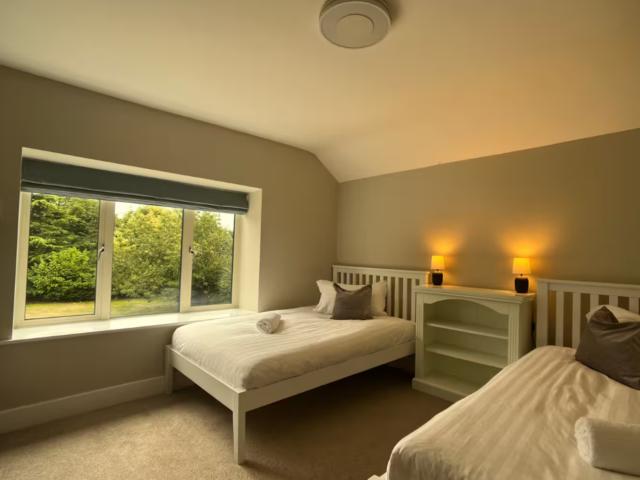 Wrexham 5 Bedroom House + Hot Tub | Sleeps 16 image