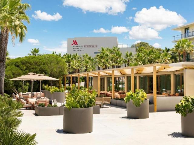 Marriott Residence Salgados Resort image