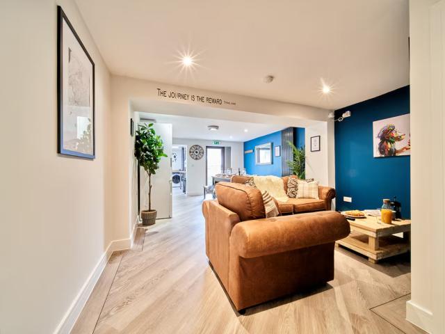Bristol Bell Hill House | Sleeps 10 image