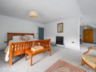 Peak District Country Home Sleeps 14 | Hot Tub thumbnail