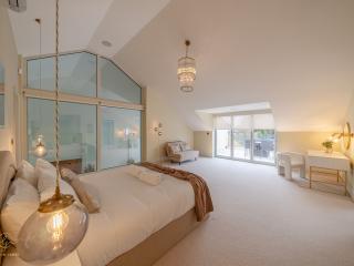 Norfolk's Spectacular Manor House | Indoor Pool thumbnail