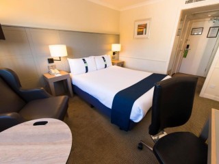 Holiday Inn | City Centre thumbnail