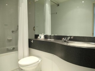 Holiday Inn | City Centre thumbnail