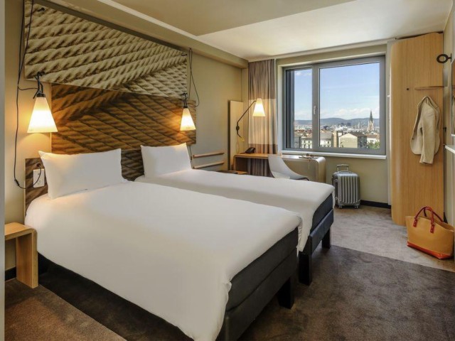 Ibis Princess Street image